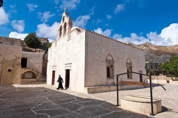 CRETE, GRÉCIA-JULHO 23: Mosteiro de Preveli em 23 de julho de 2014 na ilha de Creta, na Grécia. Preveli é um mosteiro ortodoxo localizado na costa sul da ilha grega de Creta . — Fotografia de Stock