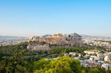 Filopappos Tepesi'nden Akropolis ve Atina şehir panoraması.