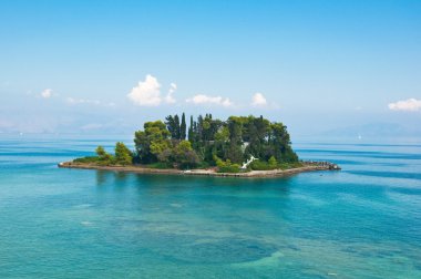 Pontikonisi veya fare Ionian sea Island'da. Corfu Island, Yunanistan.