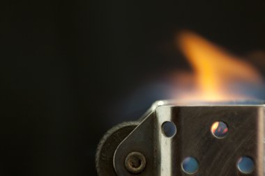 Zippo çelik yangın