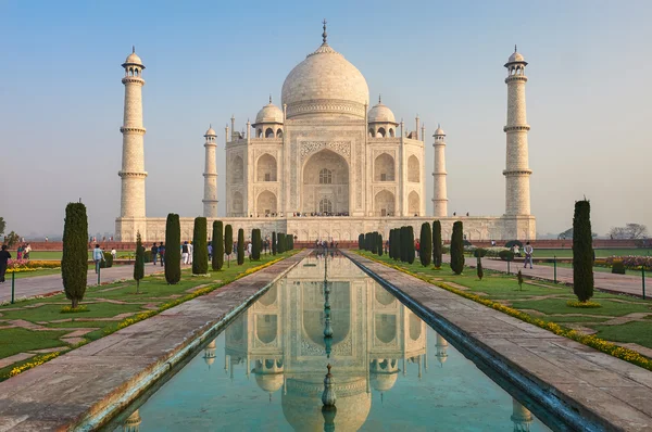 Taj Mahal India, Agra. 7 maravillas del mundo. Hermoso Tajmahal trave — Foto de Stock