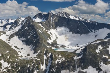 Güzel yaz manzara, Altay Dağları Rusya.