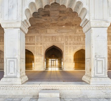 Agra, Hindistan bulunan kırmızı kale.