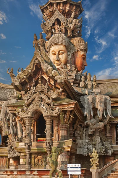 Santuário da Verdade, Pattaya, Tailândia . — Fotografia de Stock