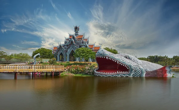 Sumeru dağın Palace, antik Cityf Bangkok