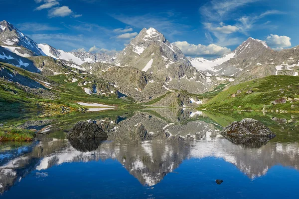 Altai bergen — Stockfoto