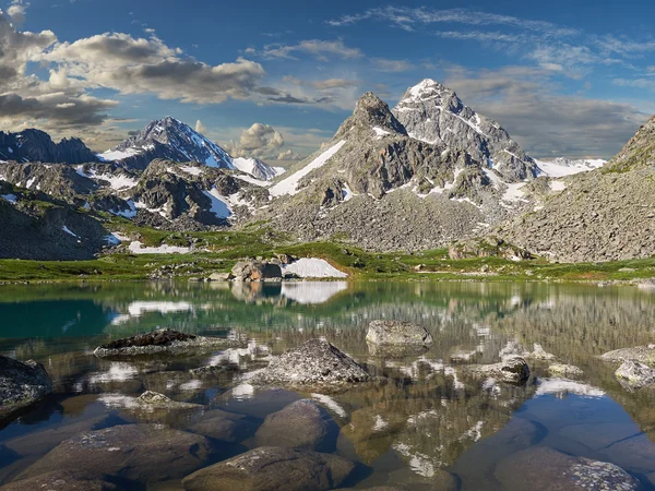 Montagnes de l'Altaï — Photo