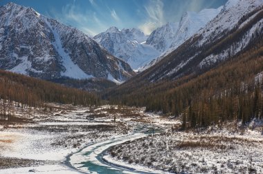 Güzel kış manzara, Altay Dağları Rusya.