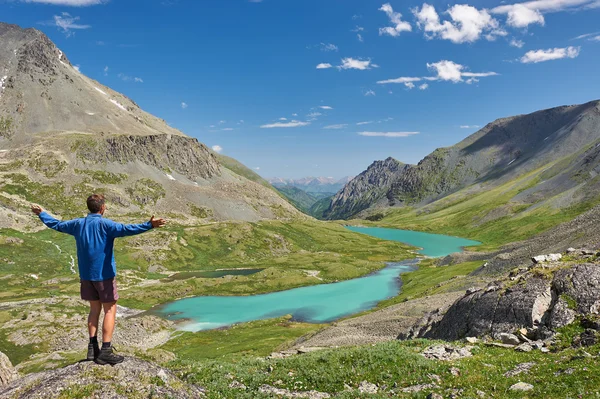 美しい夏の風景、ロシアのアルタイ山脈. — ストック写真