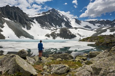 Güzel yaz manzara, Altay Dağları Rusya.