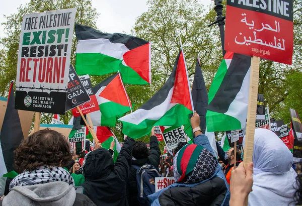 Londra Regno Unito Maggio 2021 Manifestanti Pro Palestina Con Cartelli — Foto Stock