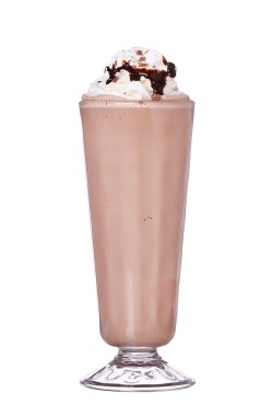 çikolatalı milkshake lezzet şurubu ve çırpılmış krem izole