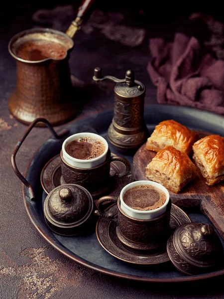 Dos Tazas Café Turco Sobre Fondo Piedra —  Fotos de Stock