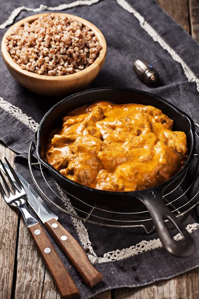 Sığır Stroganoff.