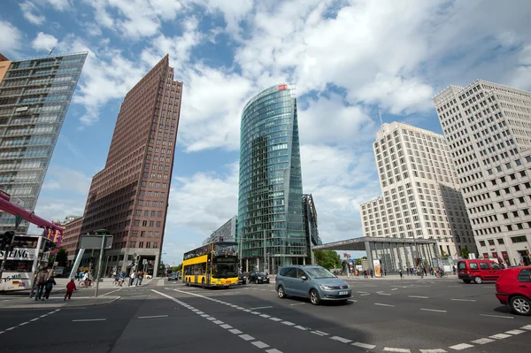 Κυκλοφορία στην πλατεία Potsdamer Platz σταθμό — Φωτογραφία Αρχείου