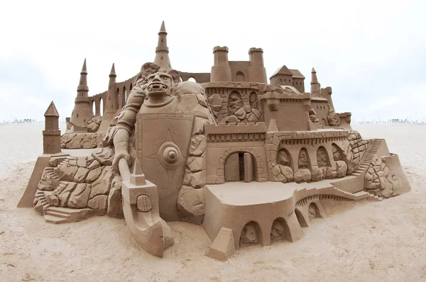 Grand sandcastle on beach — Stock Photo, Image