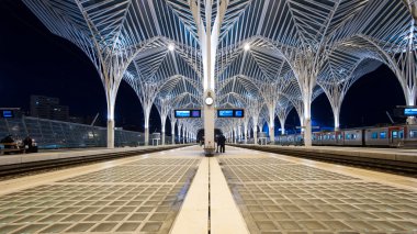 İç Oriente istasyonu