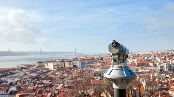 Lizbon şehir ve Tagus Nehri "kale Sao Jorge dan". — Stok fotoğraf