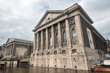 Berlin Pergammonmuseum cephe.