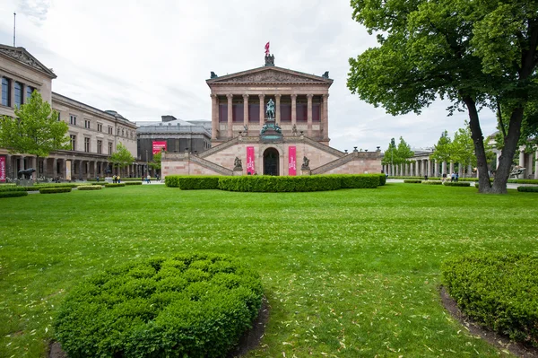 Alte Nationalgalerie museumgebouw. — Stockfoto