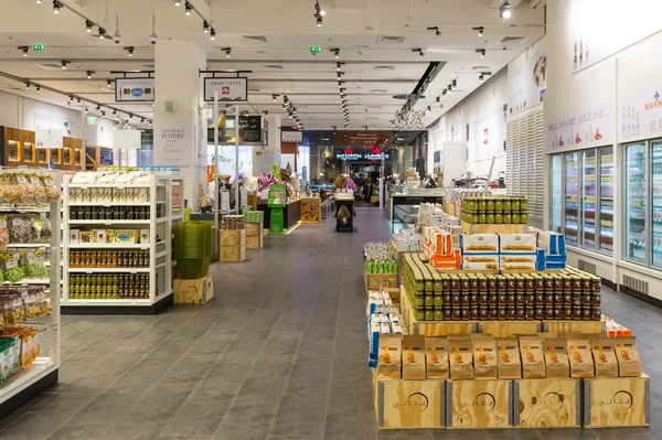 Vista interior da loja Eataly dentro do Dubai Mall . — Fotografia de Stock