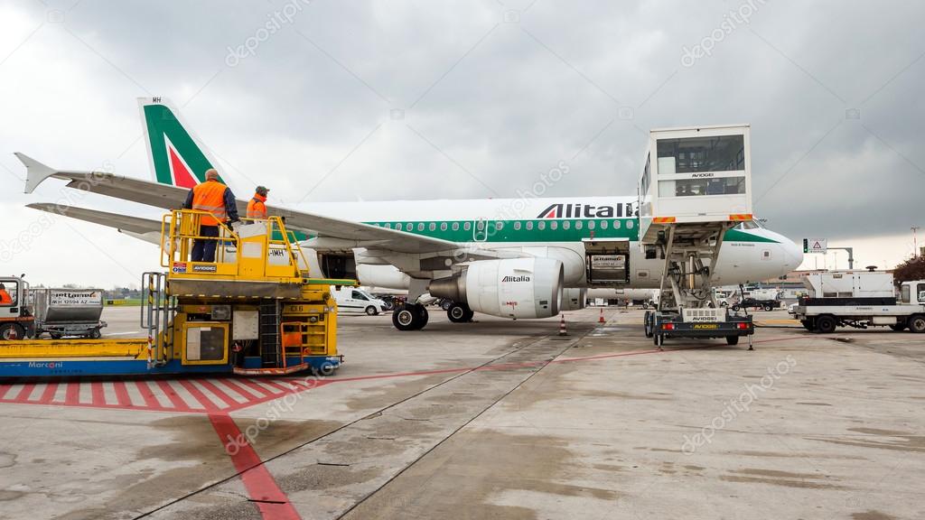 SCARICA CARTA DIMBARCO ALITALIA
