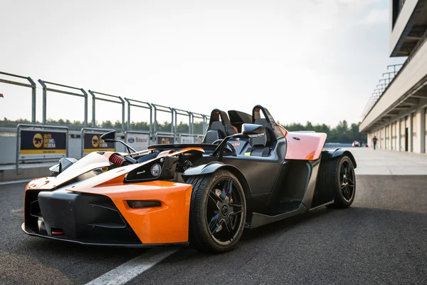 KTM X-Bow, ultra hafif bir spor araba