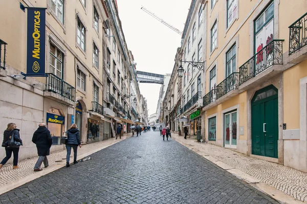 People walking in pedestrian street. — Stock Photo, Image