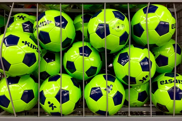 Bolas de futebol coloridas — Fotografia de Stock