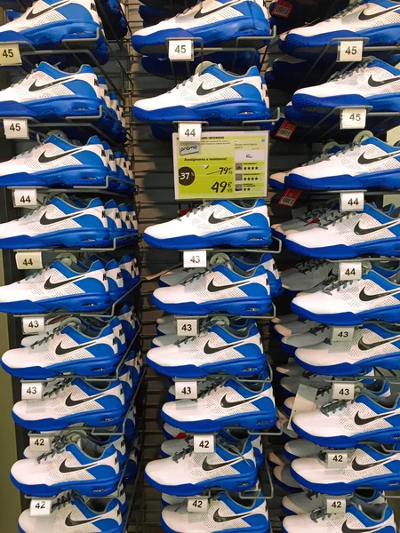 decathlon nike trainers