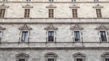 Hükümet binasının görünümü