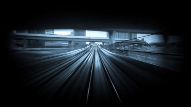 Metro'ya Dubai bulanık ışık parçaları ile