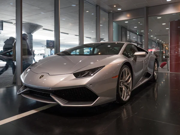 Έκθεση αυτοκινήτου Lamborghini Aventador σπορ — Φωτογραφία Αρχείου