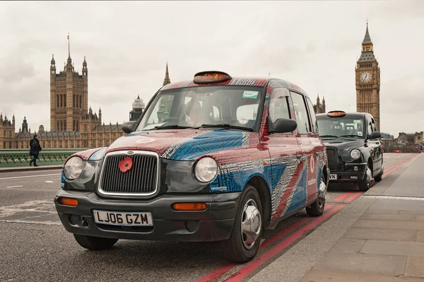 Klasycznych brytyjskich taksówką — Zdjęcie stockowe