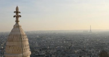 Basilique du Sacré Coeur Katedrali kenti.