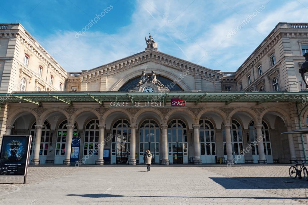 Gare de l'Est train station facade in Paris Stock Editorial Photo