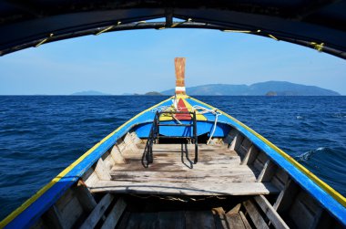 Longtail tekne deniz