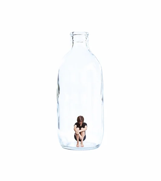 Mulher asiática sentada na garrafa de vidro — Fotografia de Stock