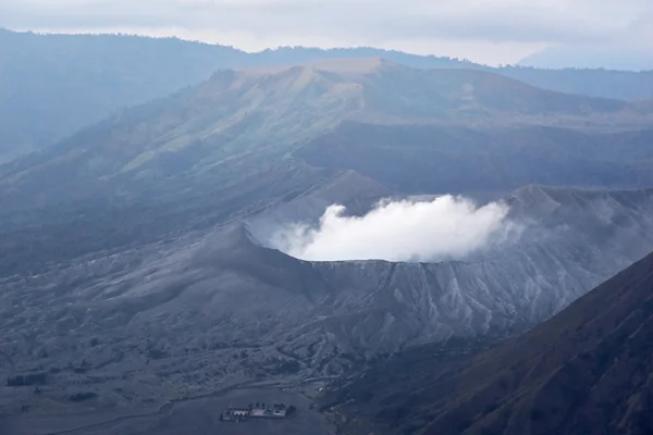 マウント ブロモのクレーター火山 — ストック写真