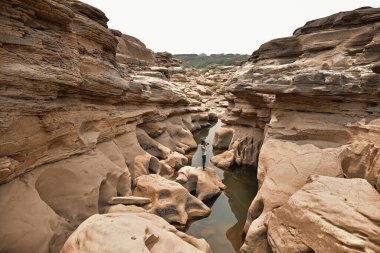 Turist Sam Phan Bok (Tayland Büyük Kanyonu), Ubon Ratchathani, Tayland.