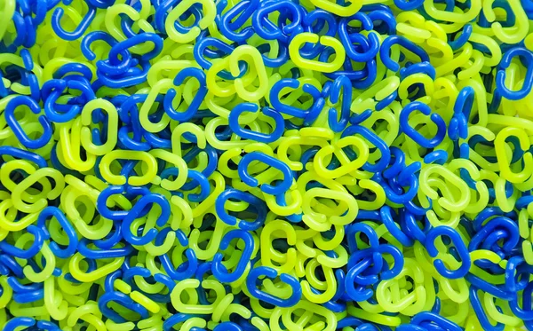 Green and blue plastic chain — Stock Photo, Image