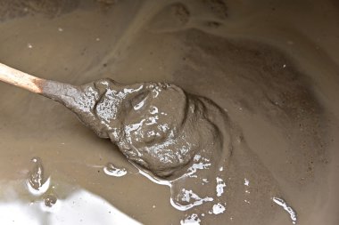 Çamur maskesi kaplıca mineral çamurdan