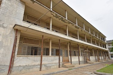 Tuol Sleng Soykırım Müzesi (S-21)