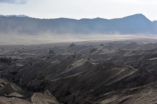Capa ceniza volcánica como tierra de arena del Monte Bromo — Foto de Stock