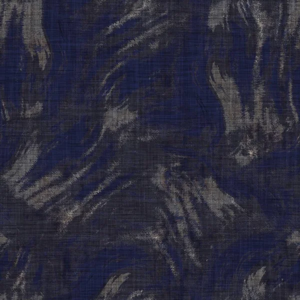 Kusursuz sepya grunge kravat boyası leke desenli arka plan. Benekli lekeli kumaş kumaşı. Grunge kaba, bulanık çarşaf bezi her yere basılmış. Koyu çivit mavisi..