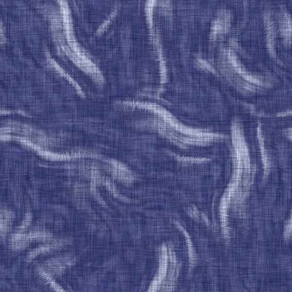 Sömlös indigo fläckig konsistens. Blå vävd boro bomull färgad effekt bakgrund. Japansk upprepad batik motstår mönster. Distress slips färgämne blekmedel. Asiatisk fusion över hela kimono textil. Utslitna tygavtryck — Stockfoto