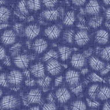 Kusursuz çivit karalama dokusu. Mavi örülmüş boro pamuk boyalı efekt arka planı. Japonlar tekrar ediyorum: Batik yıkamaya karşı koyuyor. Sıkıntılı noktalı boya lekesi. Kumaş izinin her yeri Asyalı..
