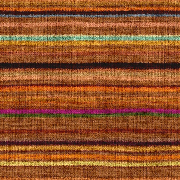 Raya de tapiz horizontal multicolor variada textura tejida. Espacio teñido efecto acuarela tejer fondo rayado. Material textil grueso delgado difuso. Alfombra de alfombra de ramo copetudo efecto tela. —  Fotos de Stock