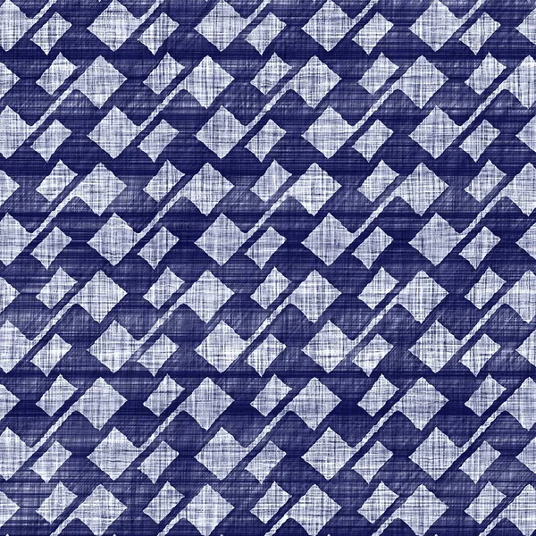 바다없는 인디고 기하학적 질감. 네이비 블루 (Navy blue) 는 면직물로 염색 한 효과를 바탕으로 한 것이다. 일본의 반복 바틱은 추상적 인 모티프 패턴에 저항 한다. 직물이 흐릿하게 인쇄되어 아시아 전역에서 퓨전이 일어나다. — 스톡 사진