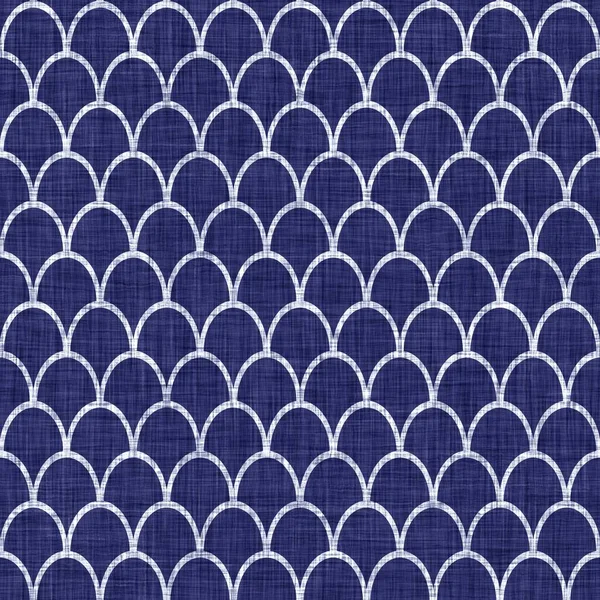 Textura geométrica índigo sin costuras. Azul marino tejido geo forma algodón teñido efecto fondo. Batik repetición japonesa resistir patrón motivo abstracto. Fusión asiática por todo el tejido borroso impresión de tela. — Foto de Stock